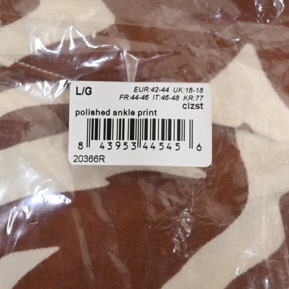 SPANX Womens L On The Go Print Ankle Slim Straight Leg Pants in Zebra Stripe NEW - Picture 12 of 12